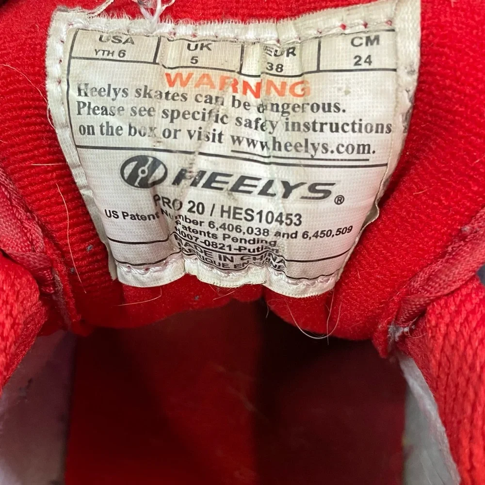 HEELYS Youth Pro 20 Wheels Sneakers Shoes Red Size 6 YTH Shoes With Wheels - Picture 14 of 16